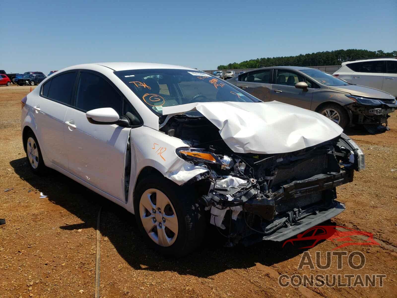 KIA FORTE 2018 - 3KPFL4A74JE164350