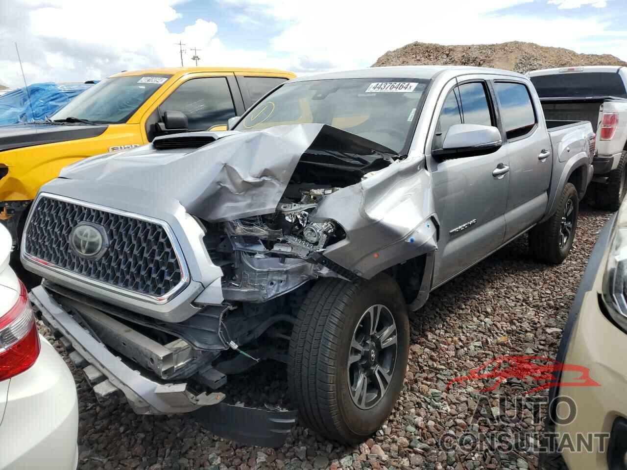 TOYOTA TACOMA 2019 - 3TMAZ5CNXKM113839