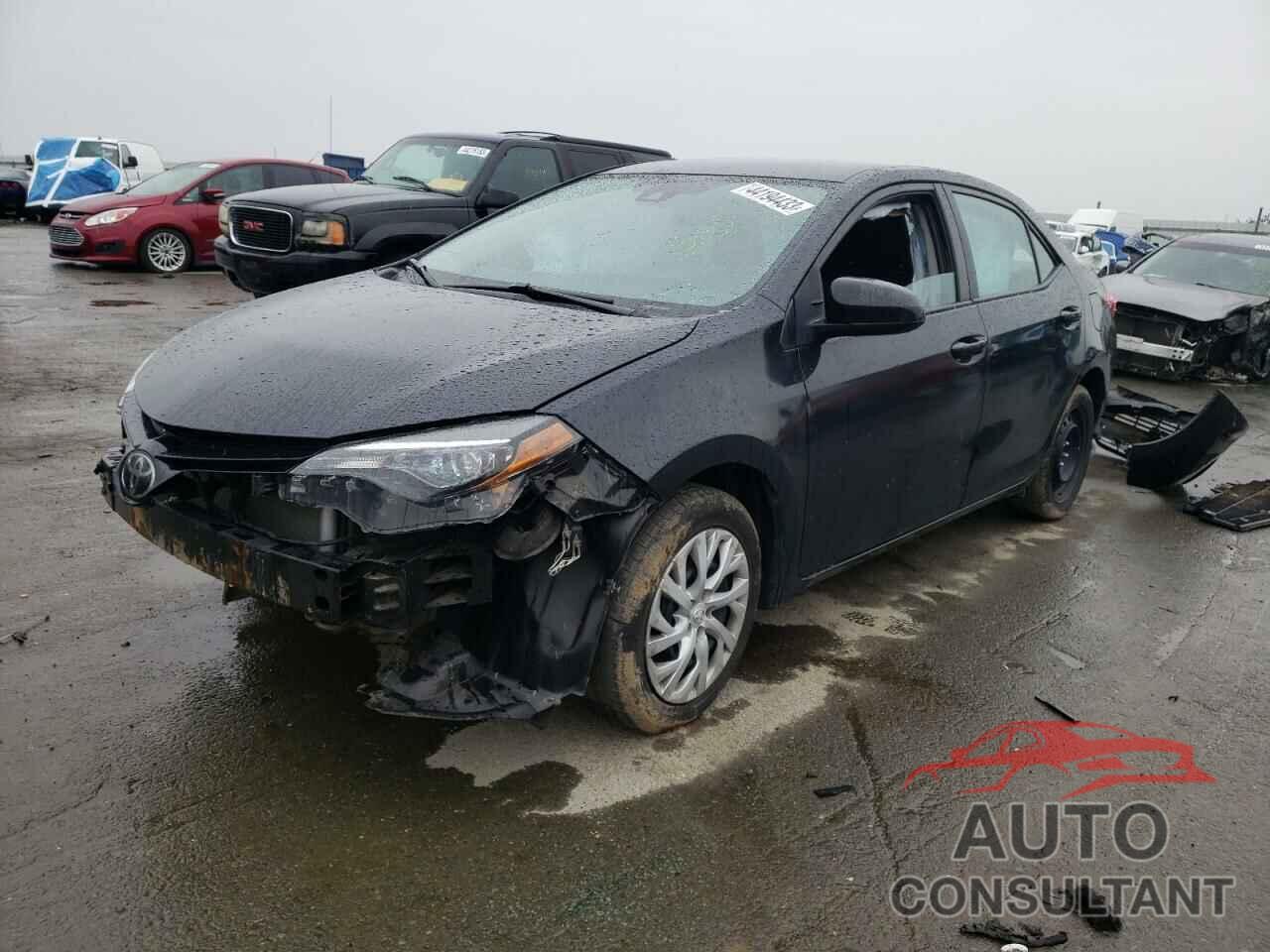 TOYOTA COROLLA 2018 - 5YFBURHE1JP792586