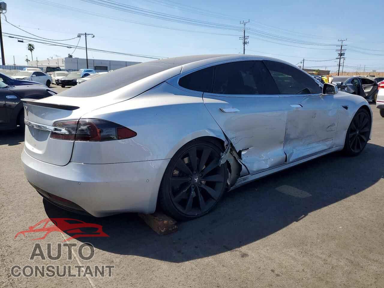 TESLA MODEL S 2017 - 5YJSA1E19HF232915