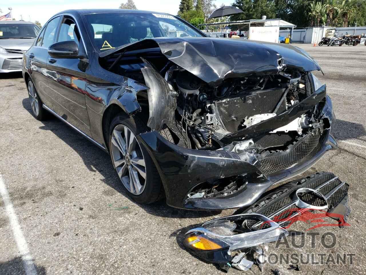 MERCEDES-BENZ C-CLASS 2018 - 55SWF4JB0JU254292