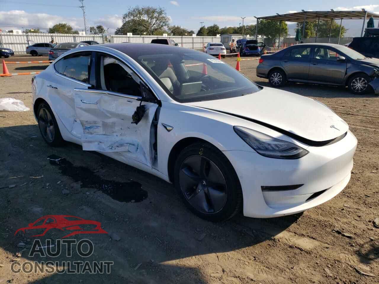 TESLA MODEL 3 2018 - 5YJ3E1EA7JF043887