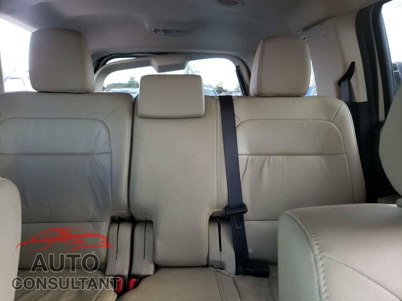 FORD FLEX 2017 - 2FMGK5C88HBA08148