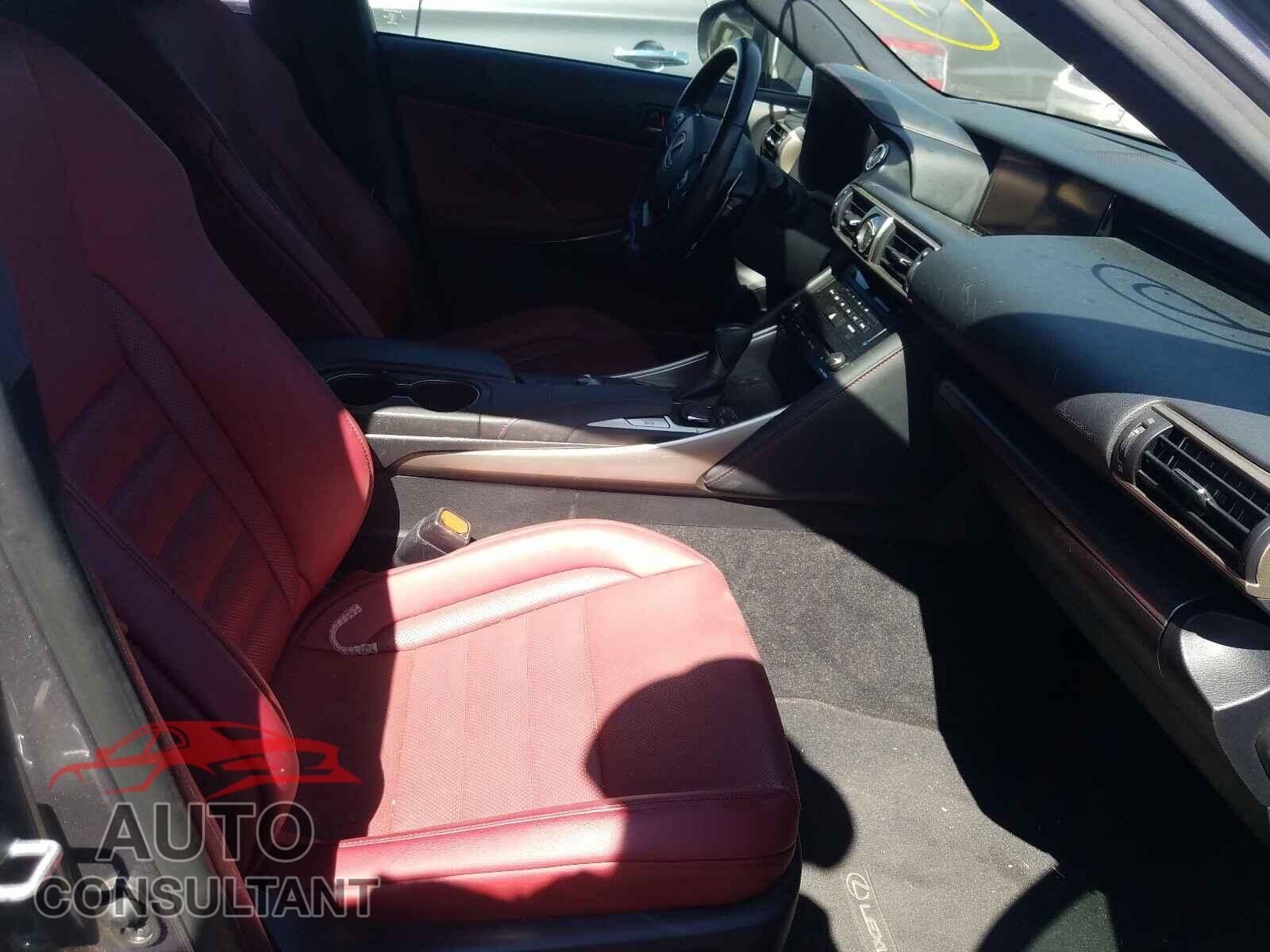 LEXUS IS 2017 - JTHBA1D21H5060759