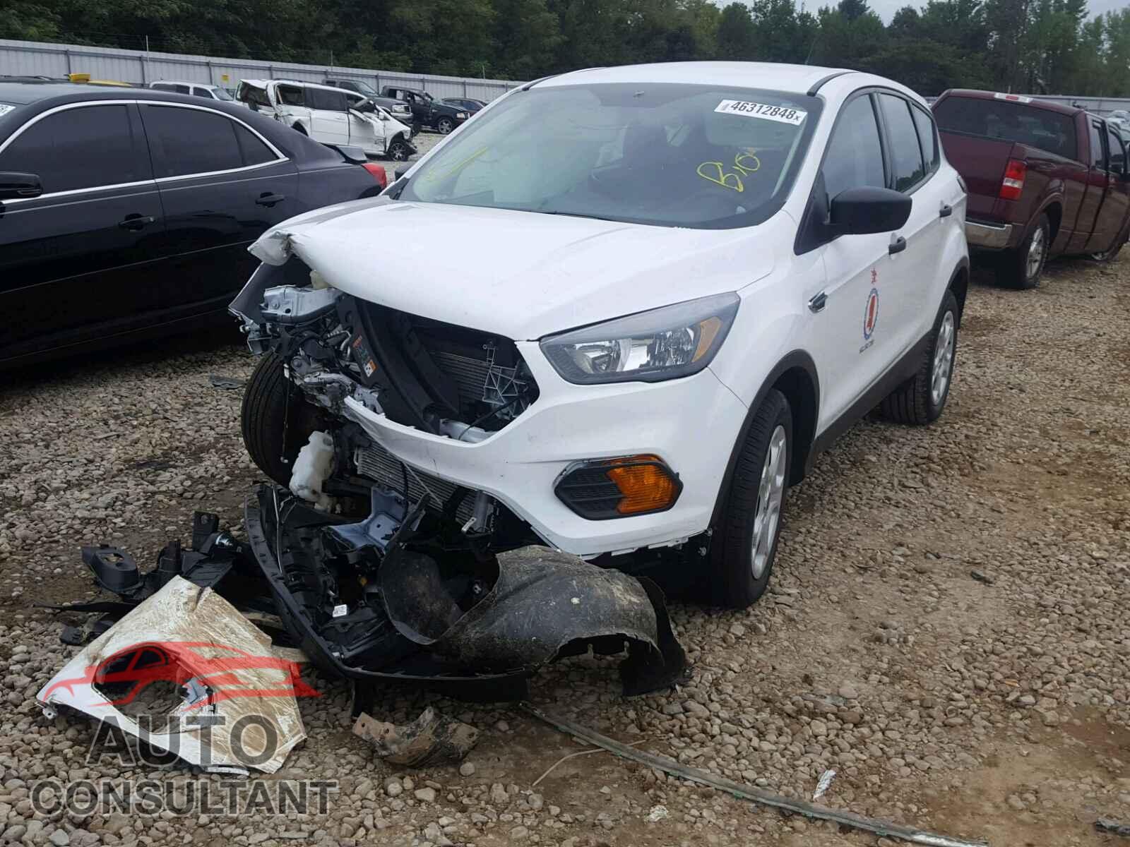 FORD ESCAPE 2018 - 1FMCU0F71JUC19951