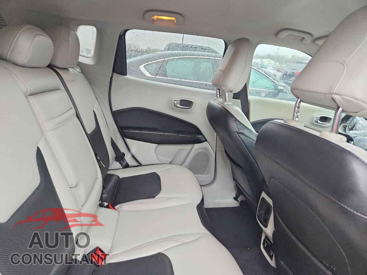 JEEP COMPASS 2018 - 3C4NJCCB4JT405896
