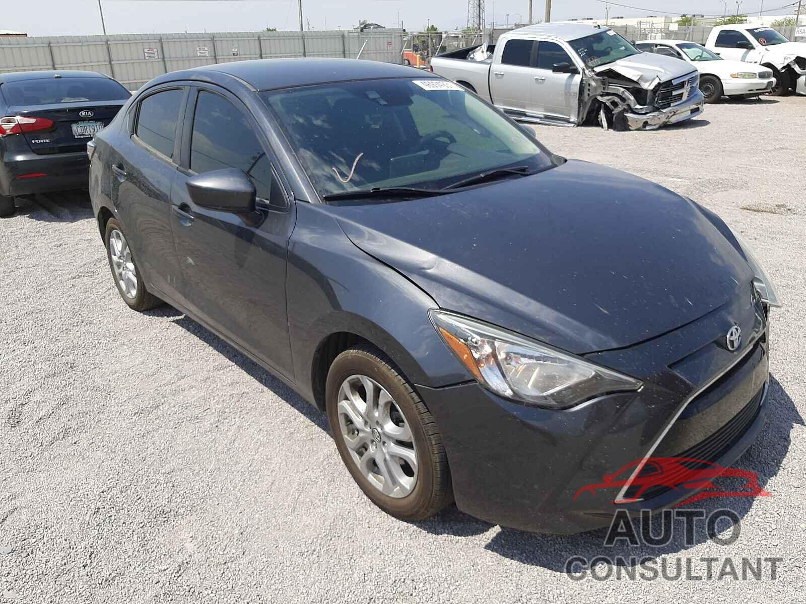 TOYOTA YARIS 2017 - 3MYDLBYV1HY164493
