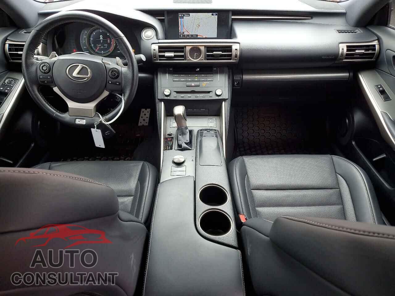 LEXUS IS 2015 - JTHCF1D29F5028435