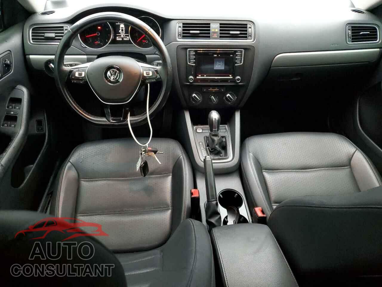 VOLKSWAGEN JETTA 2017 - 3VWDB7AJ5HM201149