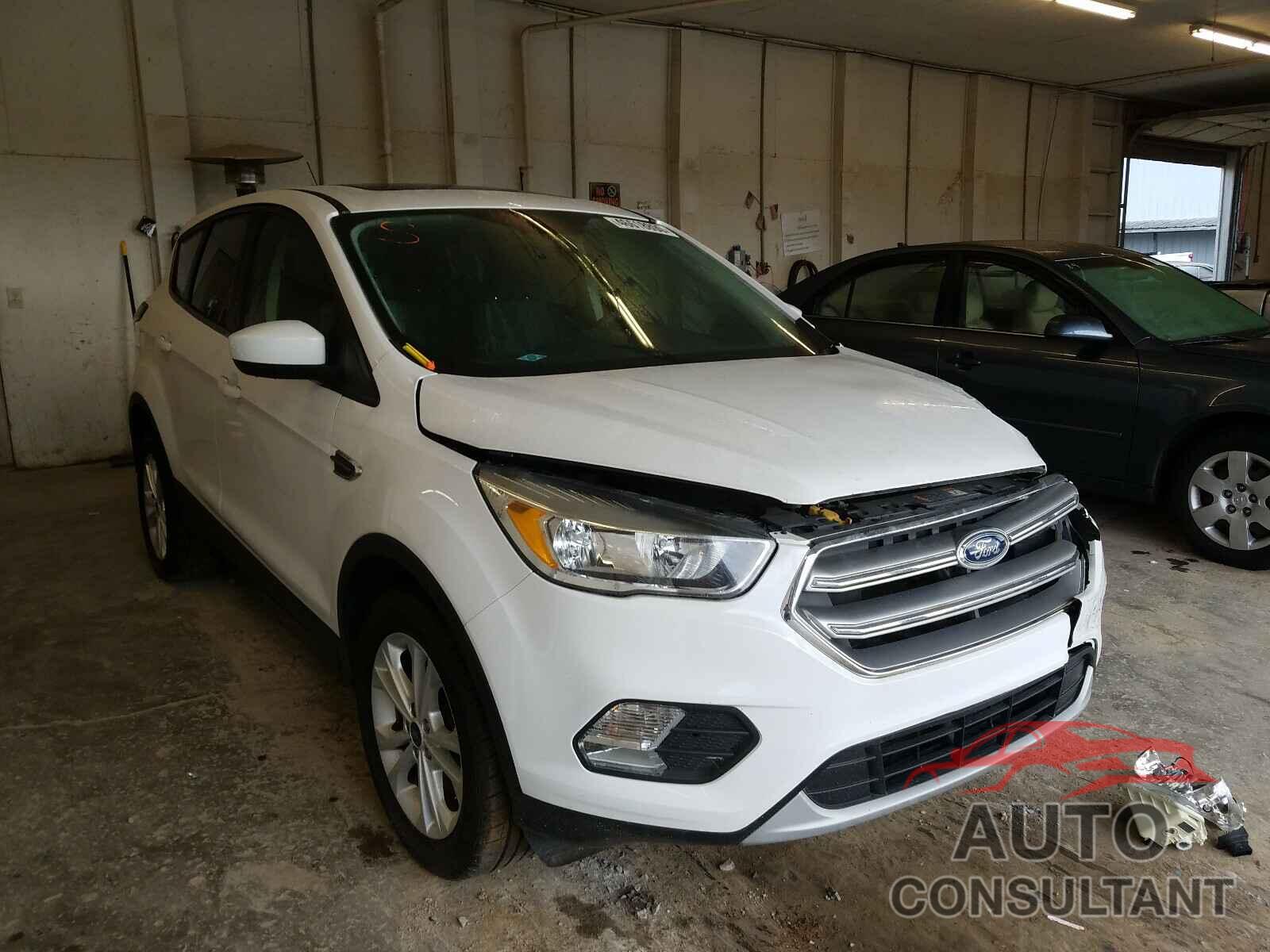 FORD ESCAPE 2017 - 1FMCU9GD1HUB51119