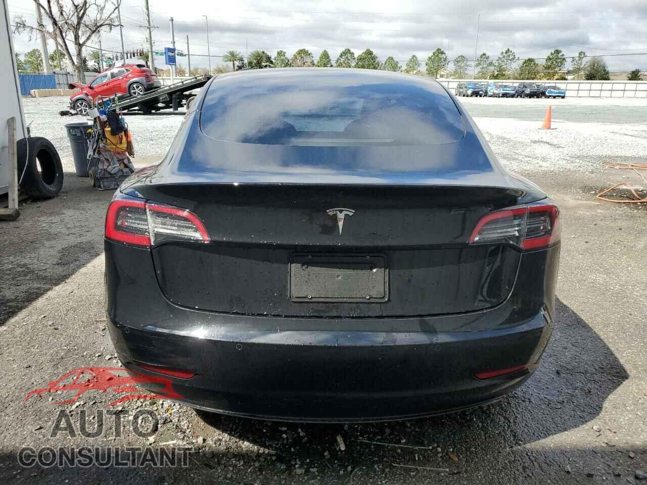 TESLA MODEL 3 2022 - 5YJ3E1EA9NF332355