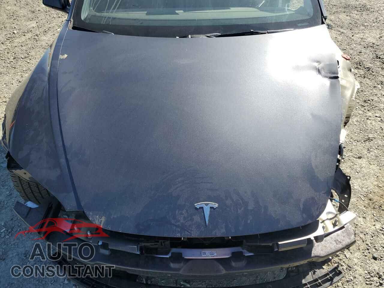 TESLA MODEL 3 2024 - 5YJ3E1EA8RF741761