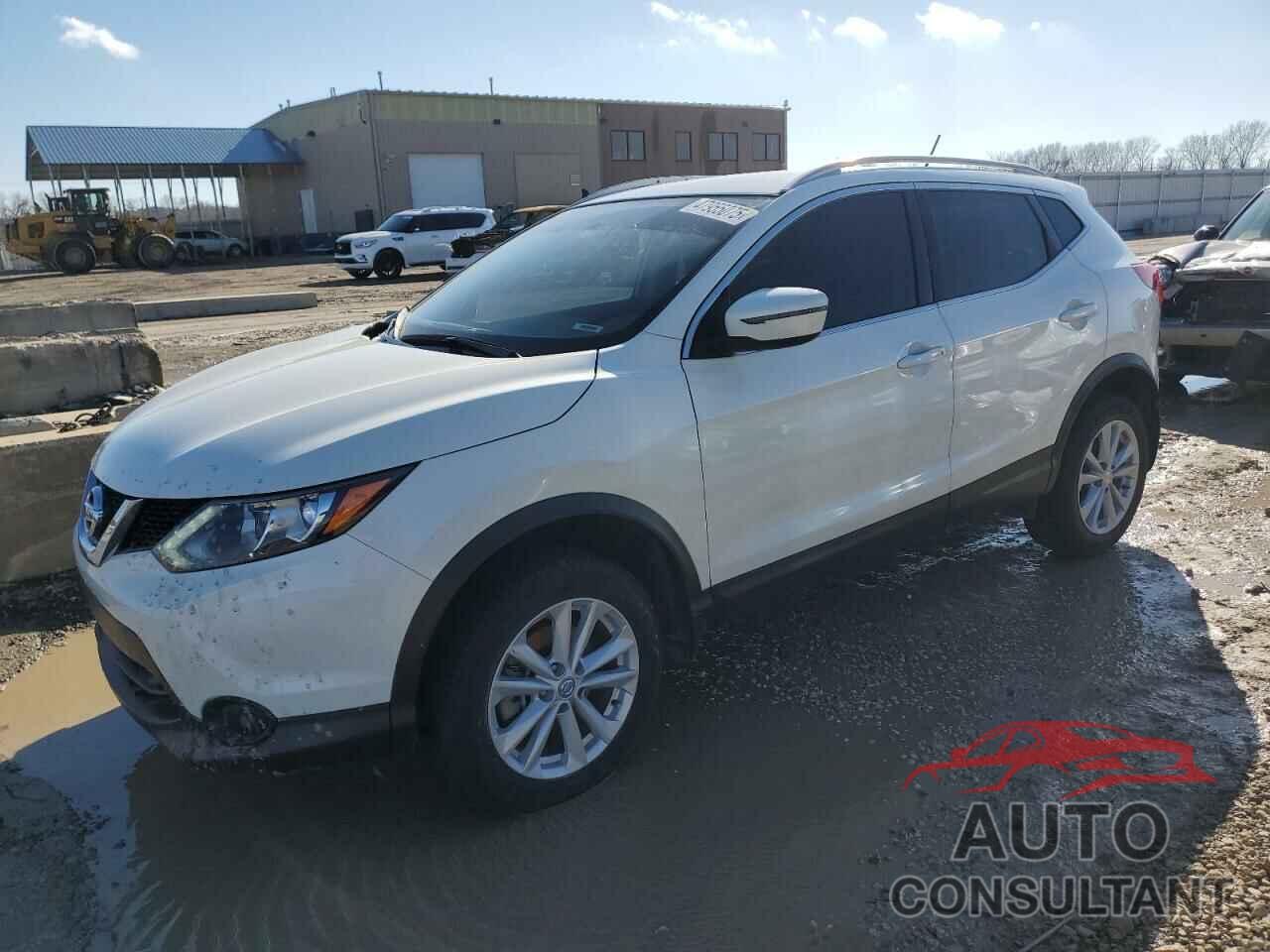 NISSAN ROGUE 2017 - JN1BJ1CR8HW128746
