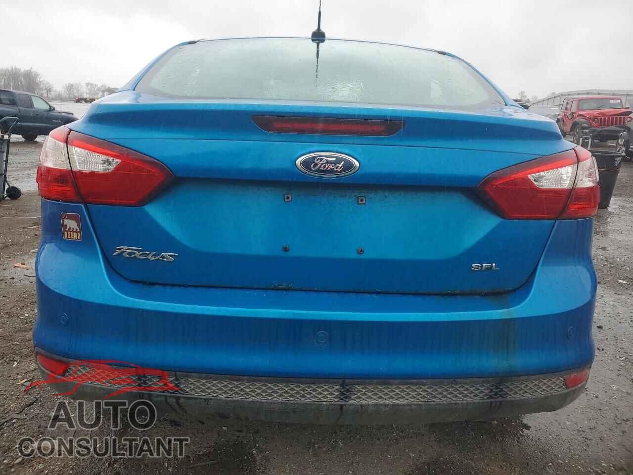 FORD FOCUS 2012 - 1FAHP3H21CL284155