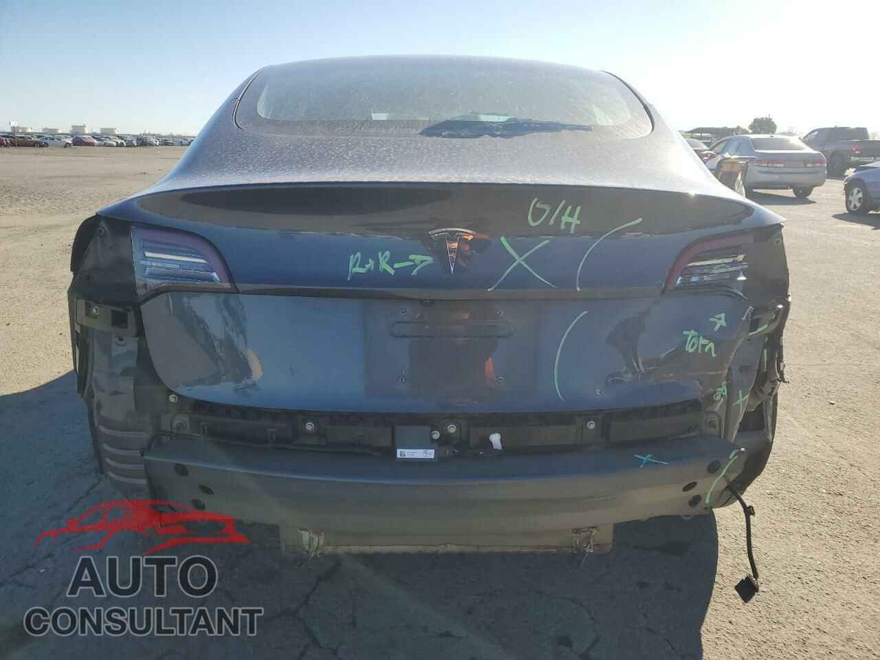 TESLA MODEL 3 2018 - 5YJ3E1EB7JF089714