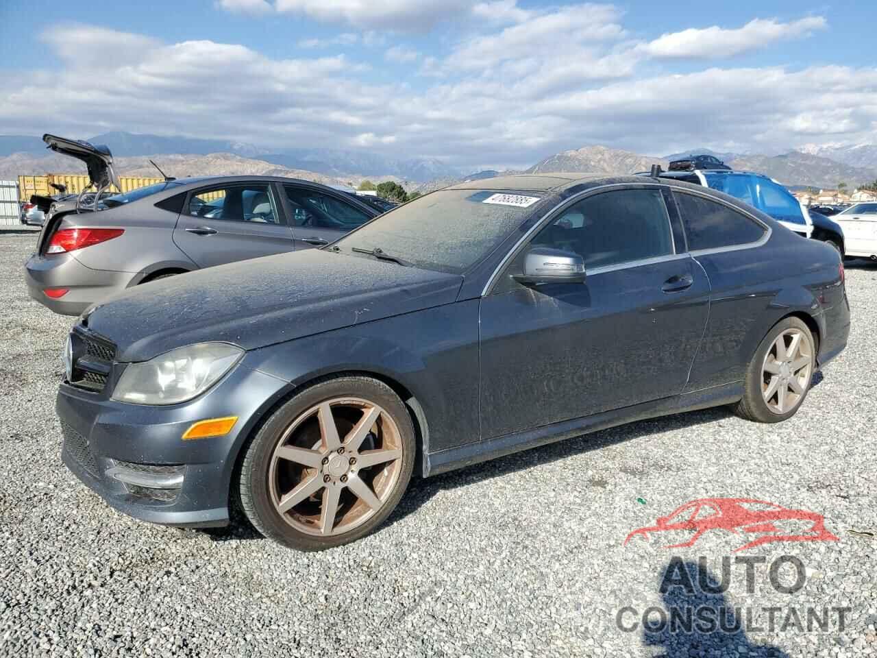 MERCEDES-BENZ C-CLASS 2013 - WDDGJ4HB8DG021254