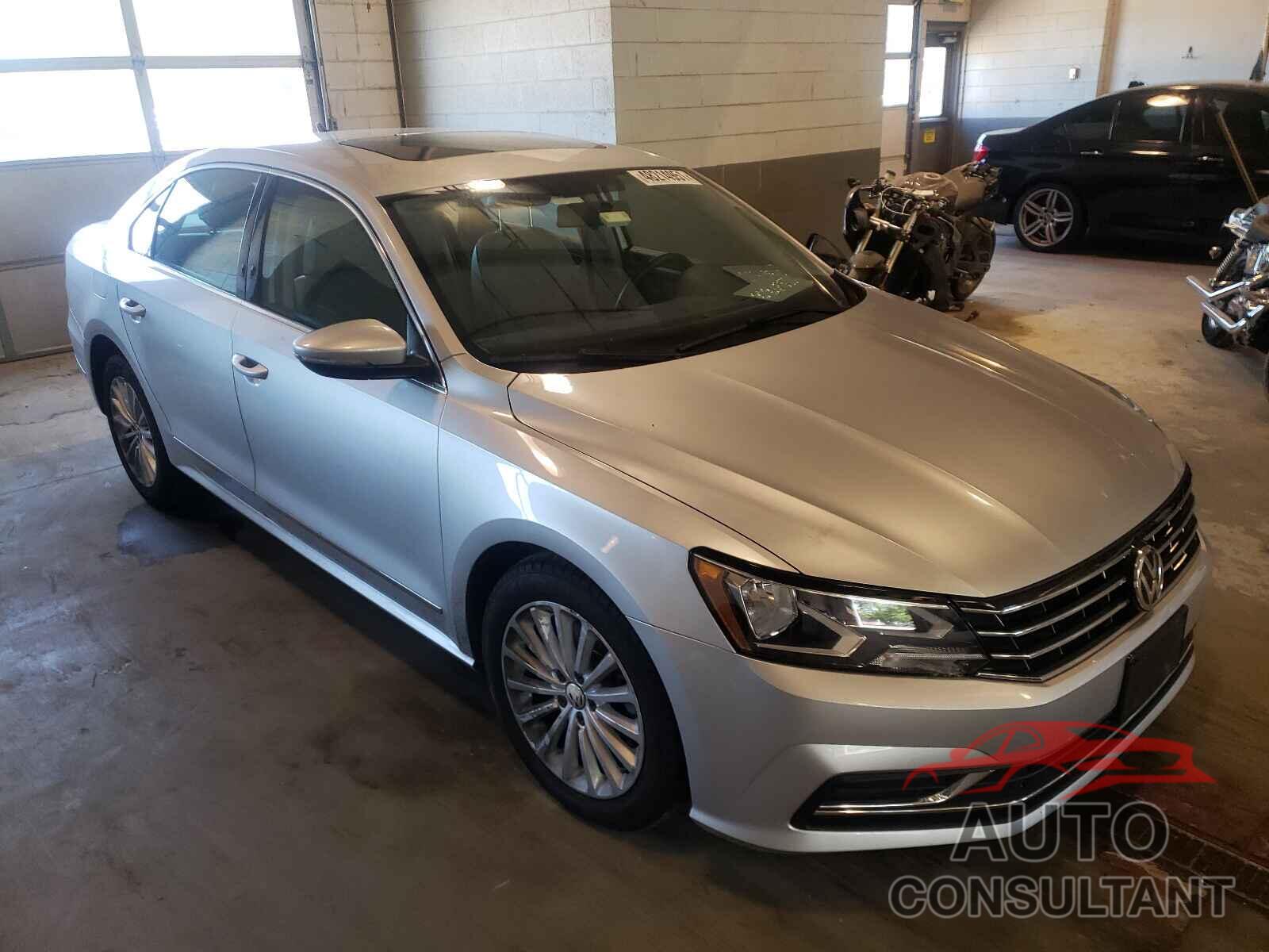 VOLKSWAGEN PASSAT 2017 - 1VWBT7A34HC068133