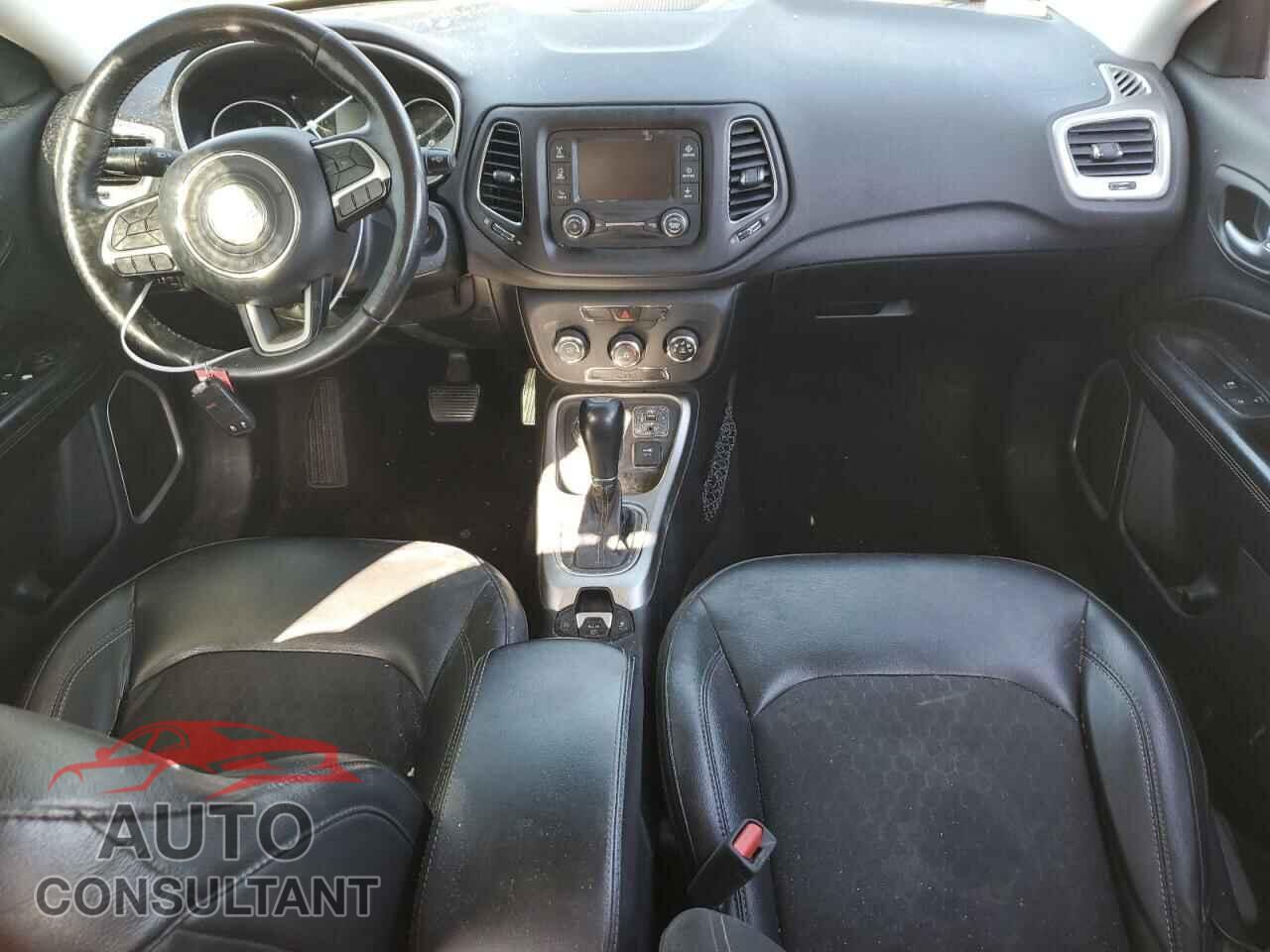 JEEP COMPASS 2018 - 3C4NJDBB2JT467482