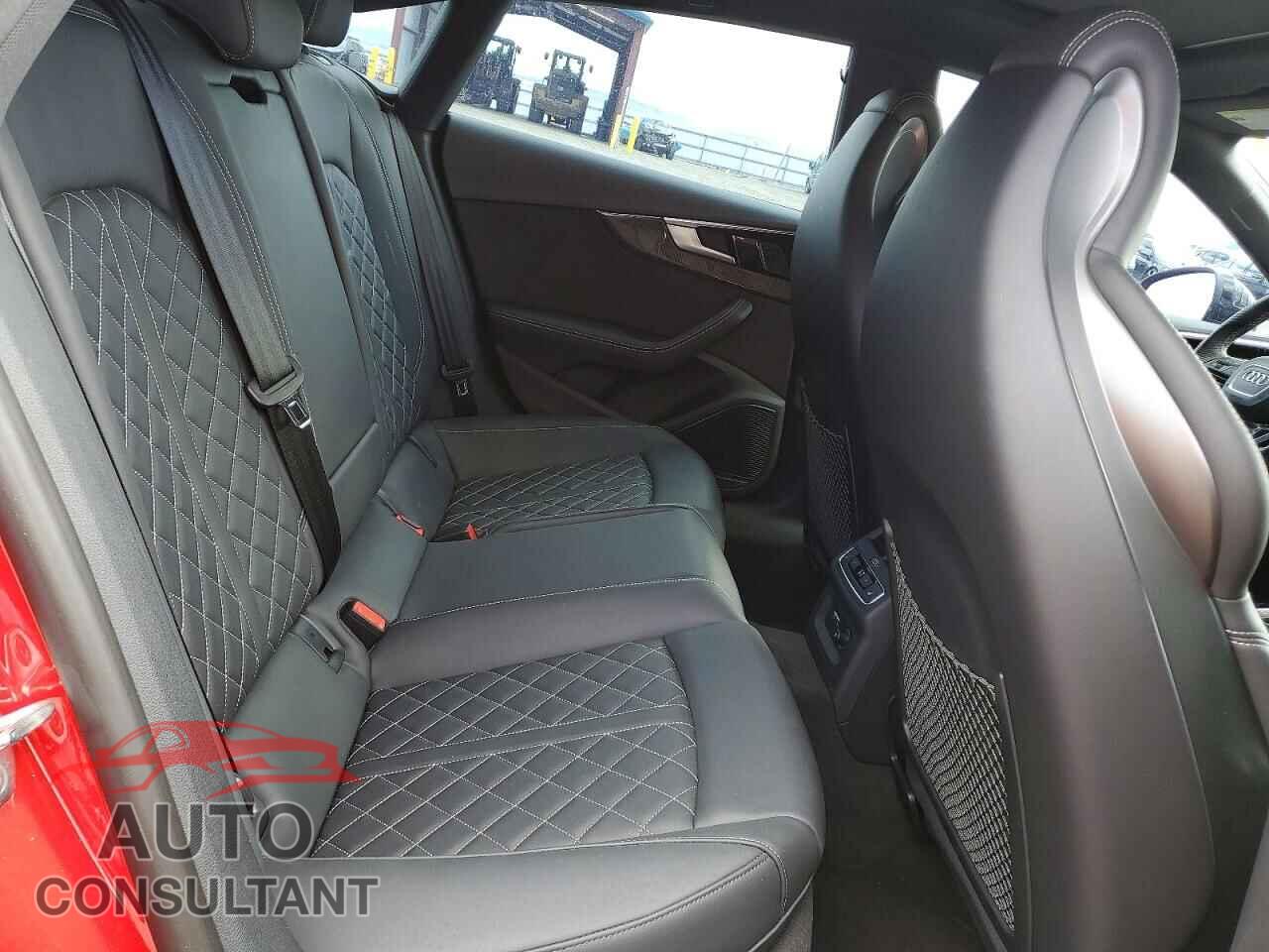 AUDI S5/RS5 2024 - WAUB4CF51RA067308