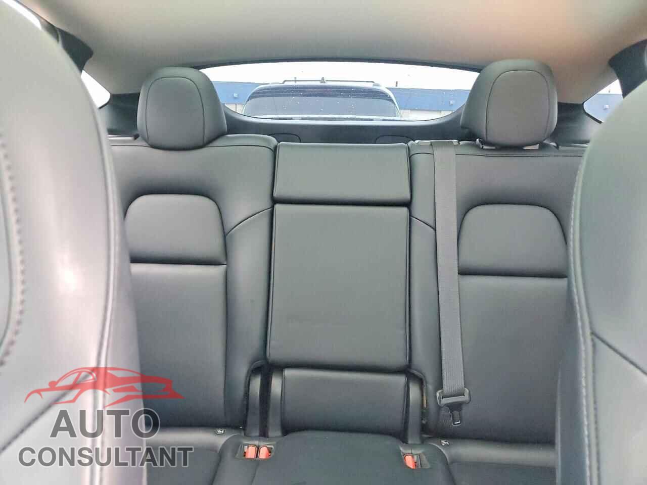 TESLA MODEL Y 2021 - 5YJYGDEF9MF269334