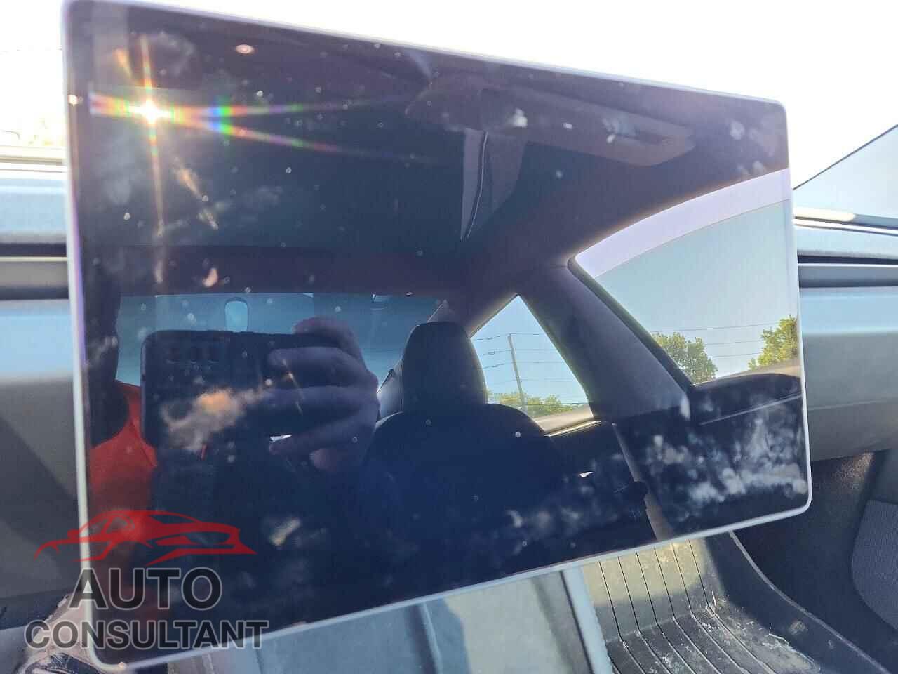 TESLA MODEL 3 2026 - 5YJ3E1EA4TF117544