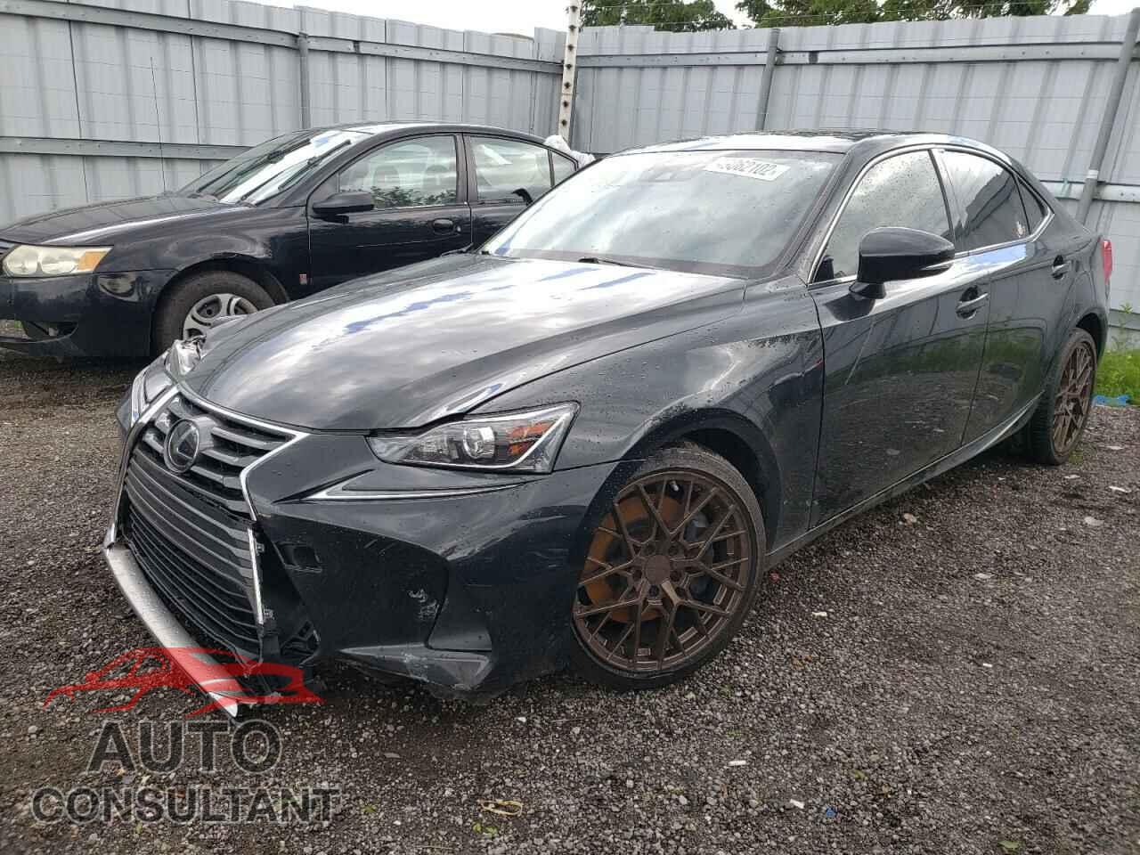 LEXUS IS 2018 - JTHC81D2XJ5029435
