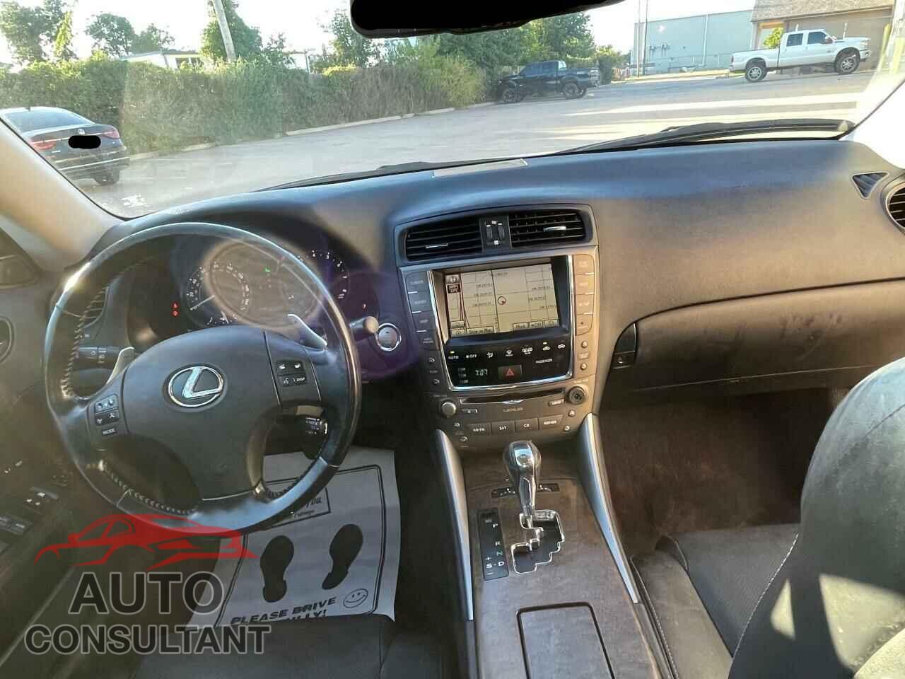LEXUS IS 2010 - JTHFF2C23A2501065