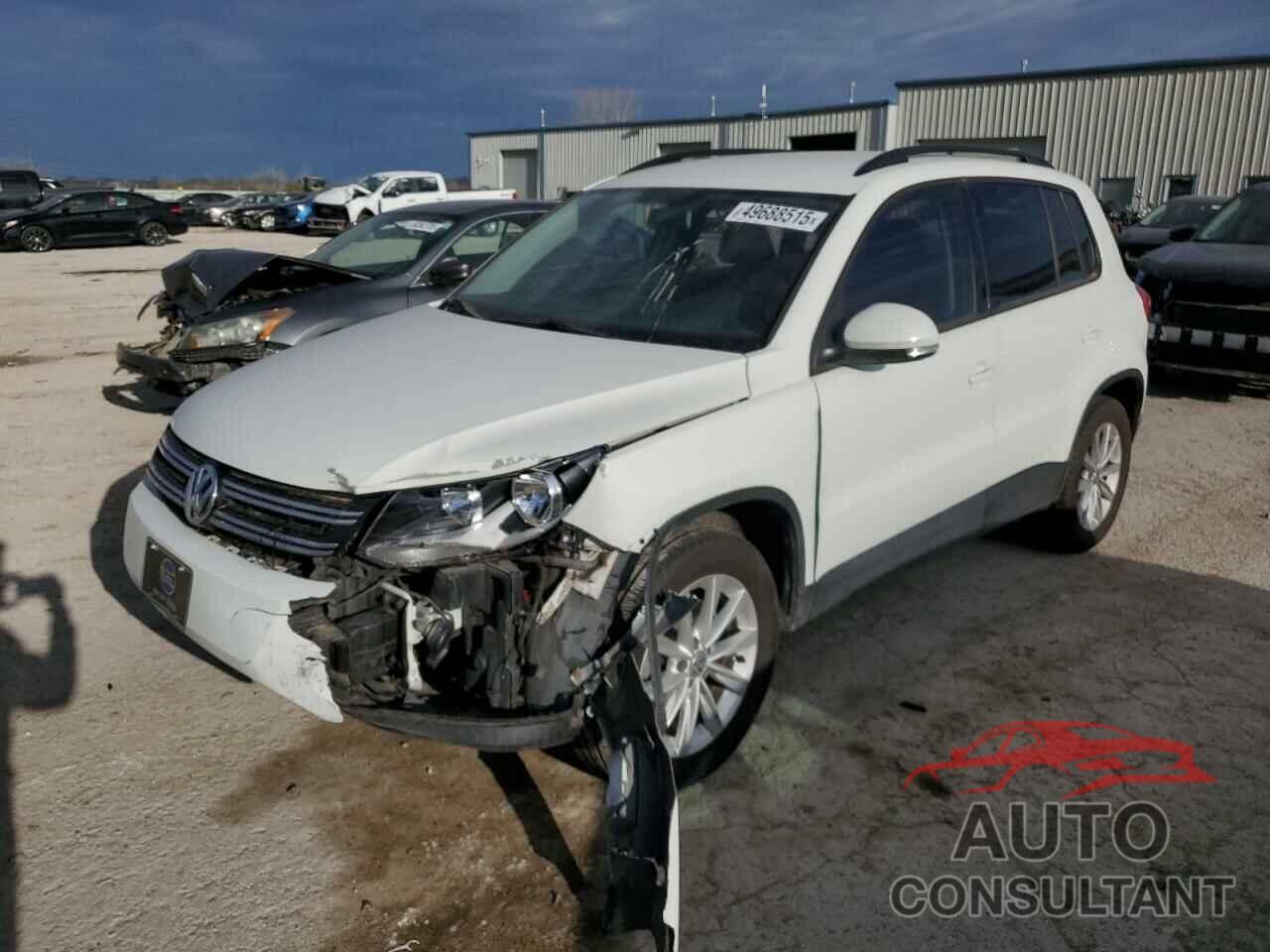 VOLKSWAGEN TIGUAN 2017 - WVGBV7AX3HK051406