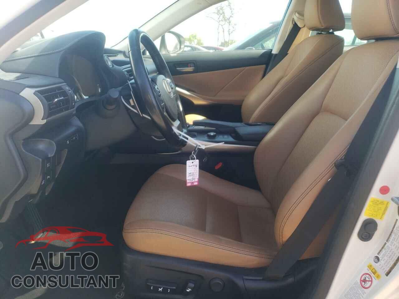 LEXUS IS 2017 - JTHBA1D2XH5048349