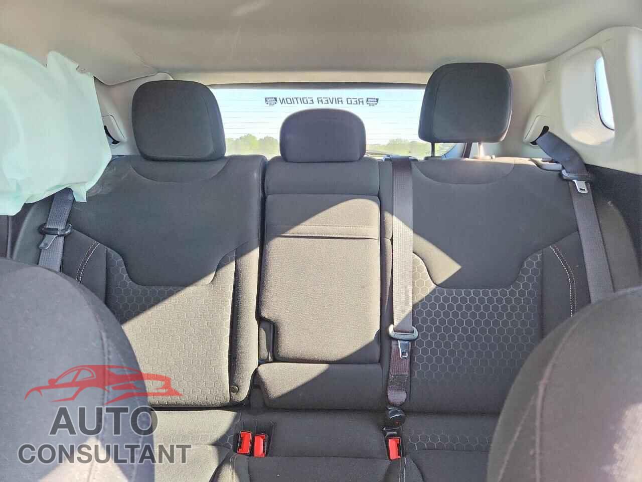 JEEP COMPASS 2019 - 3C4NJCAB2KT834703