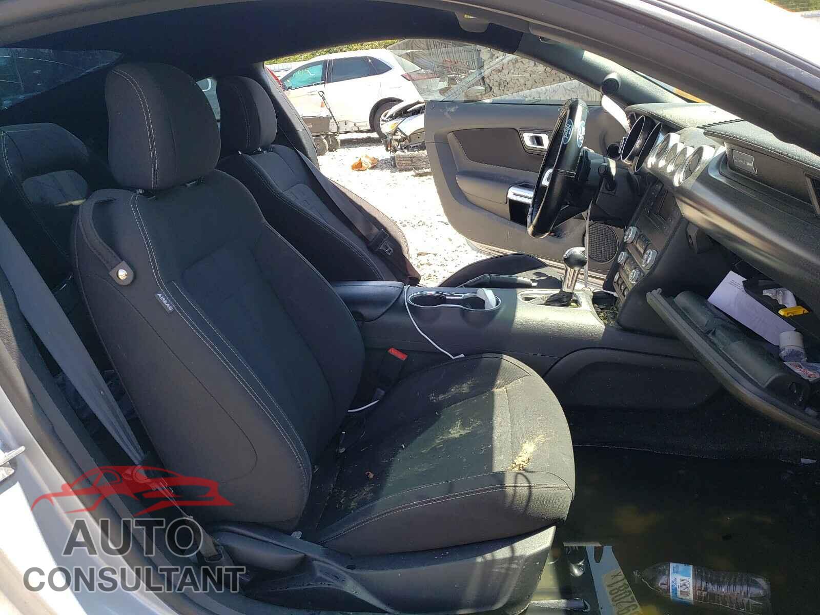 FORD MUSTANG 2019 - 1FA6P8TH9K5114709