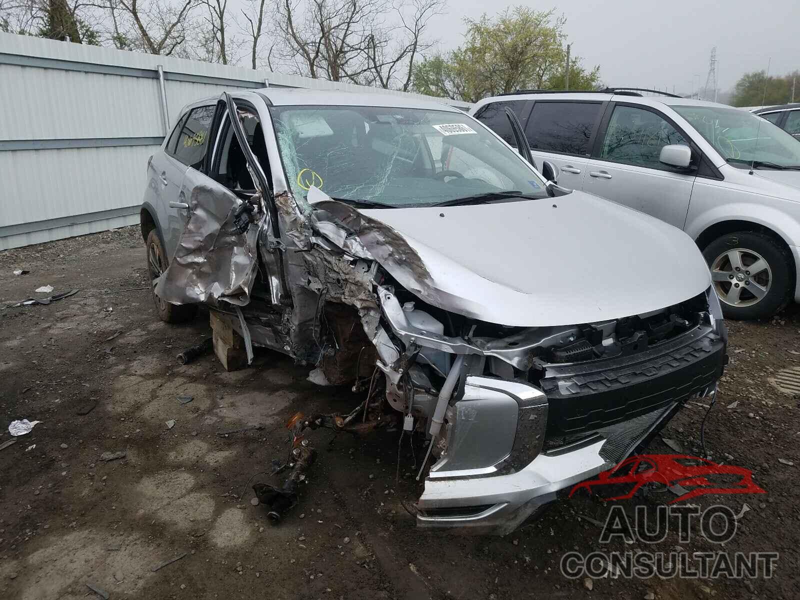 MITSUBISHI OUTLANDER 2021 - JA4ARUAUXMU011681