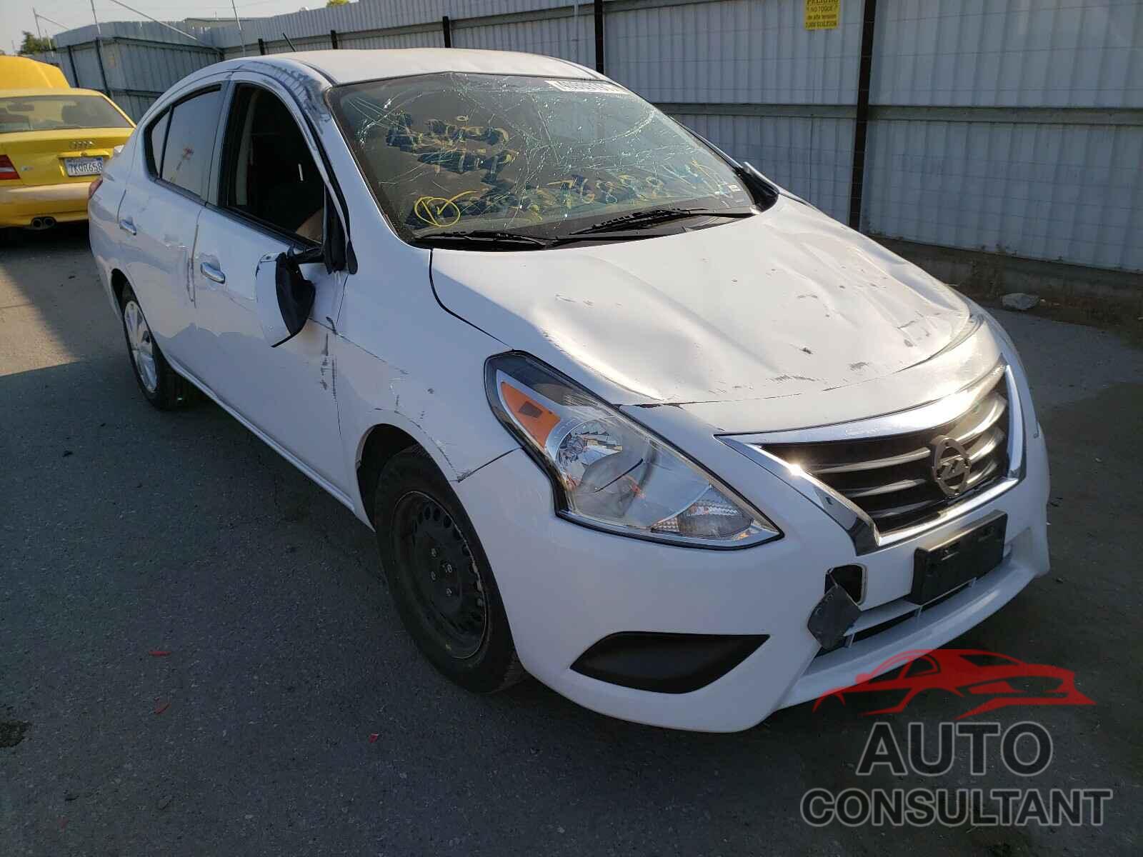 NISSAN VERSA 2019 - 3N1CN7AP1KL840428