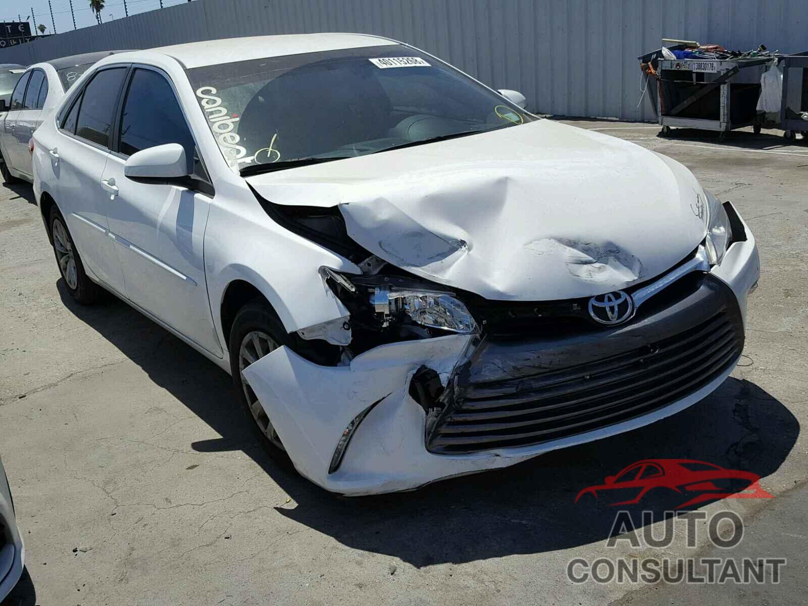 TOYOTA CAMRY 2015 - 4T4BF1FK3FR505037