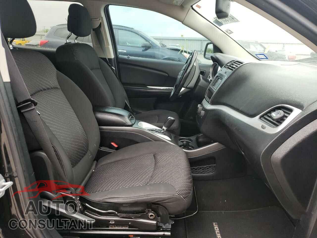 DODGE JOURNEY 2017 - 3C4PDCBB1HT508026