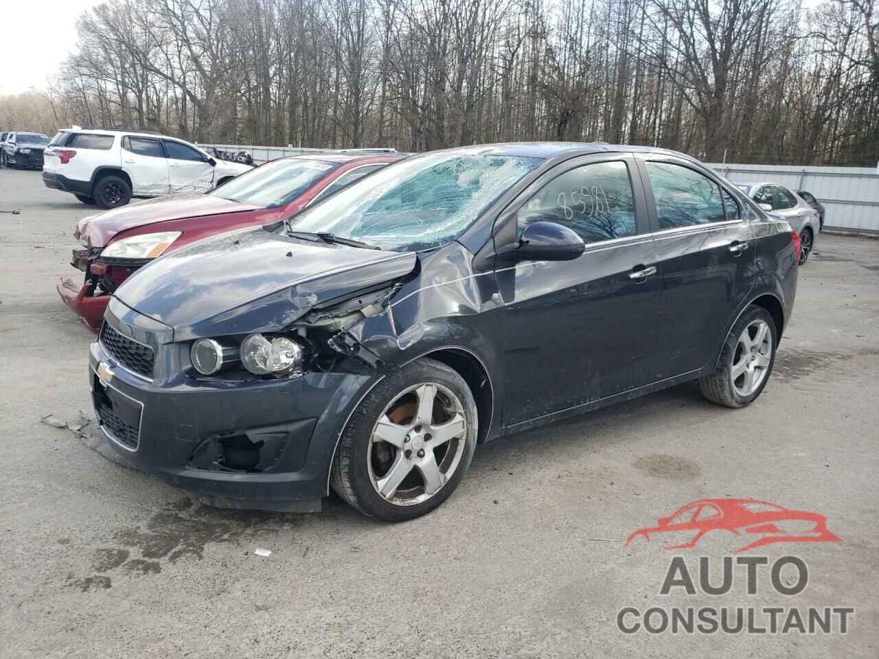 CHEVROLET SONIC 2015 - 1G1JE5SB4F4121142