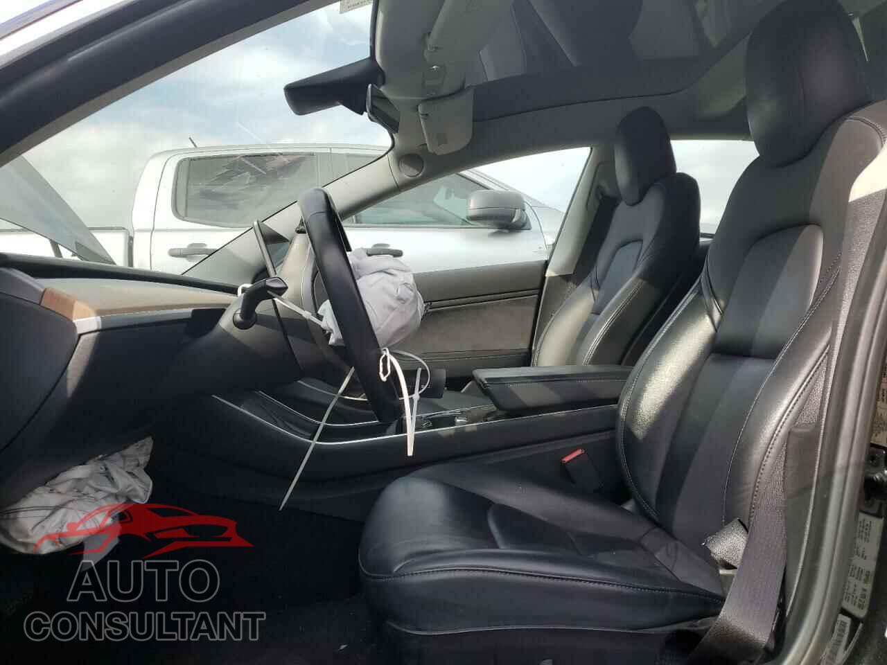 TESLA MODEL 3 2019 - 5YJ3E1EA6KF306047