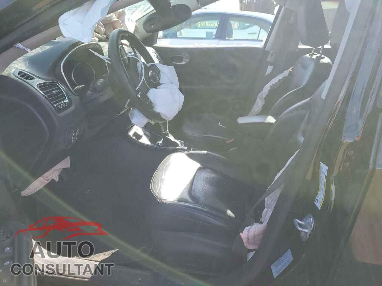 JEEP COMPASS 2018 - 3C4NJDCB8JT100441