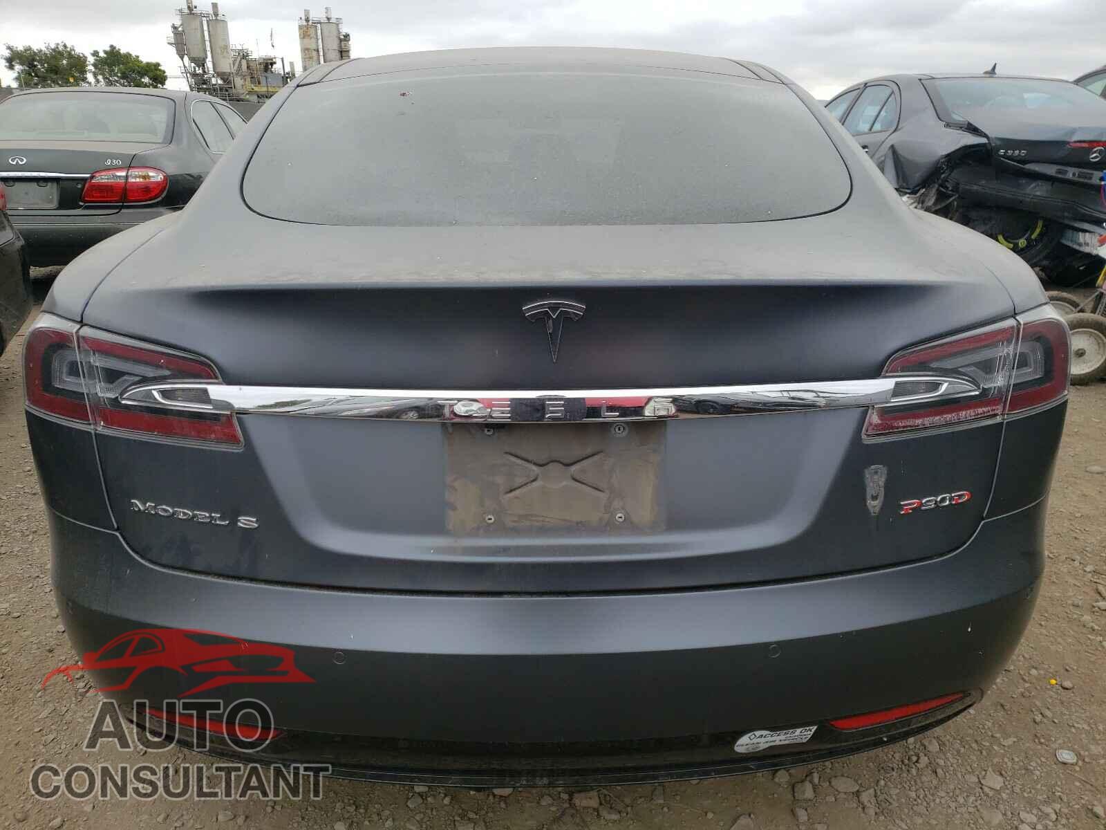 TESLA MODEL S 2016 - 5YJSA1E46GF142484