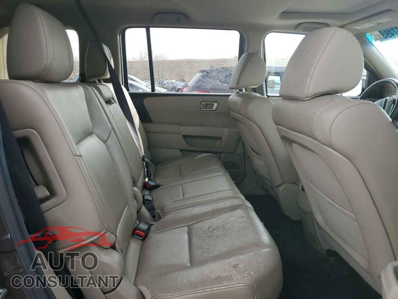HONDA PILOT 2013 - 5FNYF4H7XDB005062