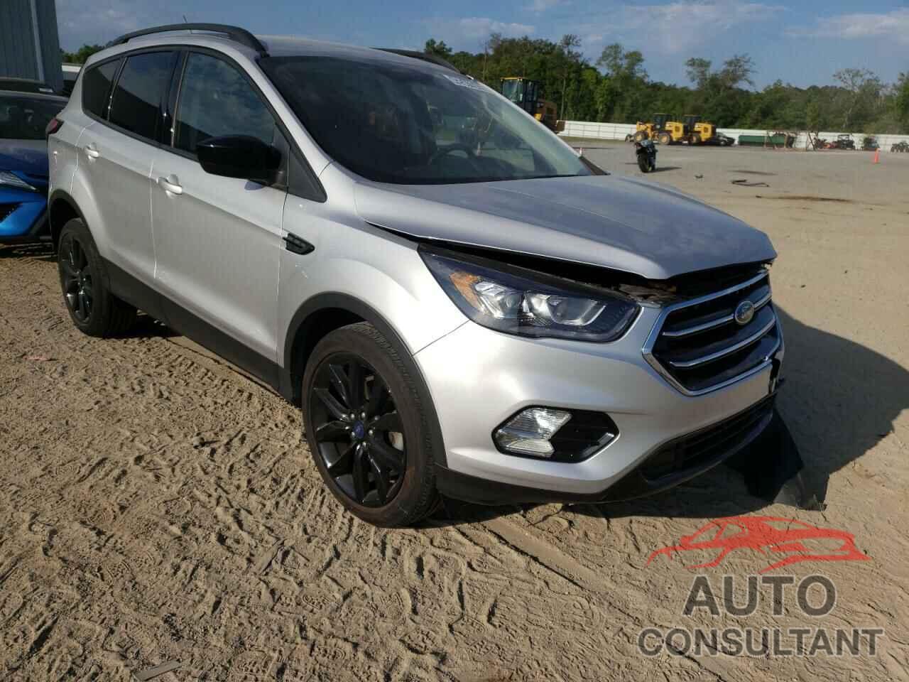 FORD ESCAPE 2018 - 1FMCU0GDXJUD18787