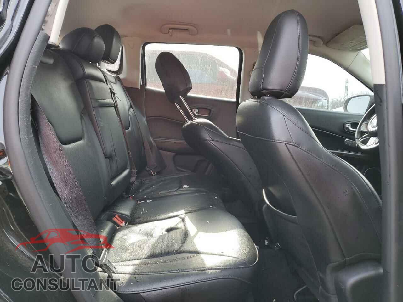 JEEP COMPASS 2018 - 3C4NJDCB3JT329920