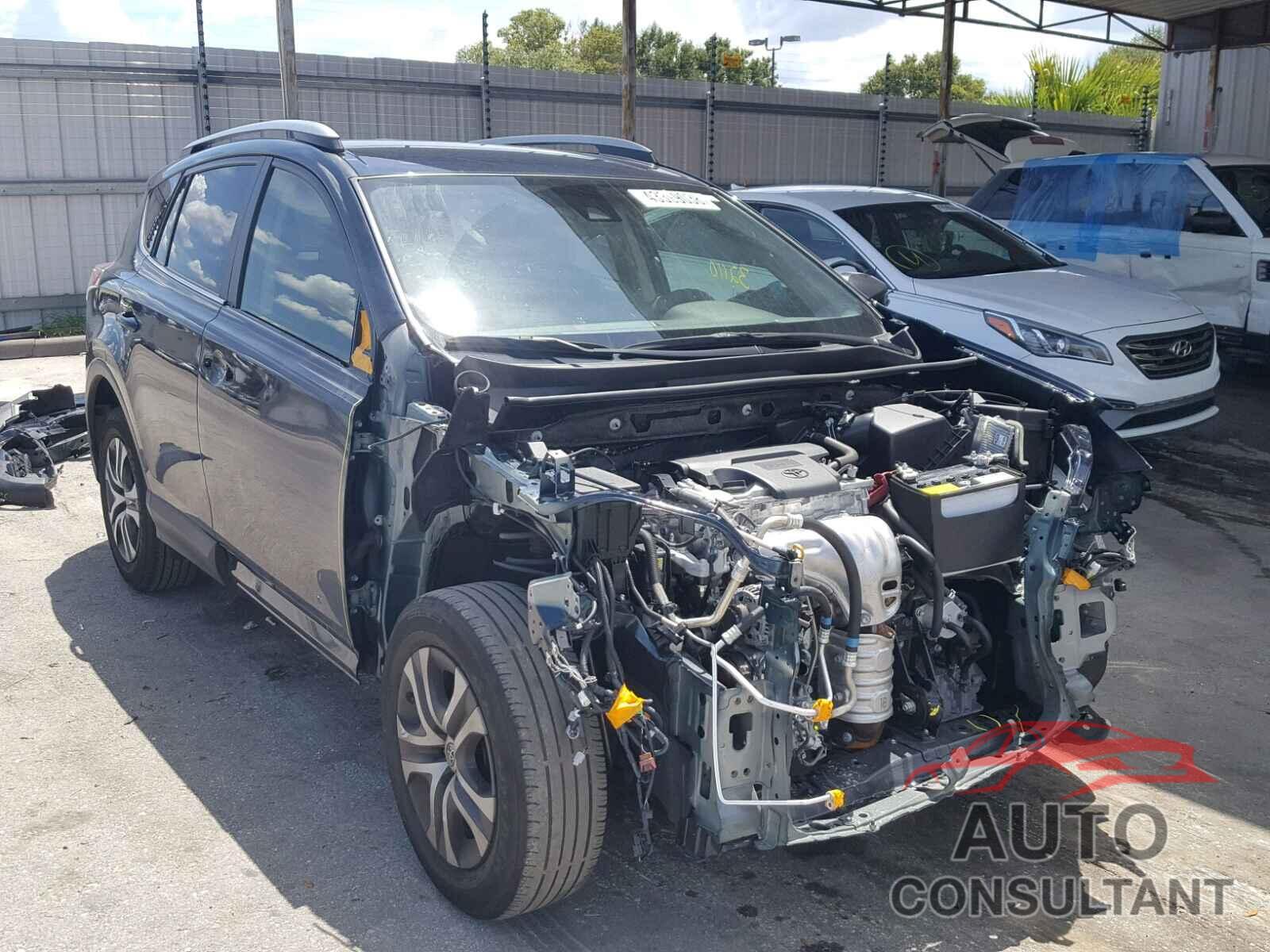 TOYOTA RAV4 LE 2017 - JTMZFREV7HJ710369