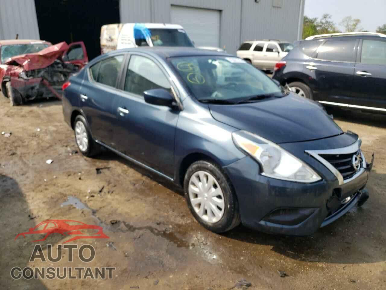 NISSAN VERSA 2017 - 3N1CN7AP3HL856588