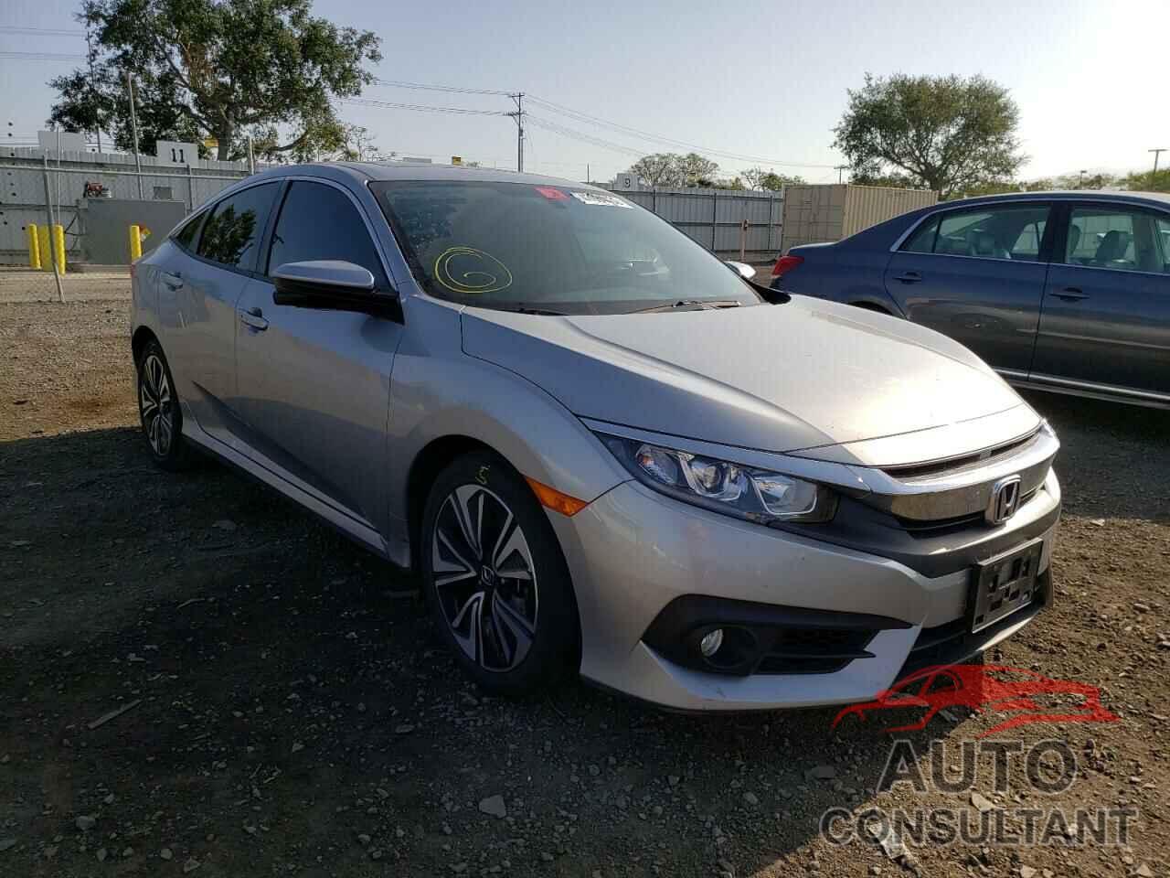 HONDA CIVIC 2018 - JHMFC1F39JX031599