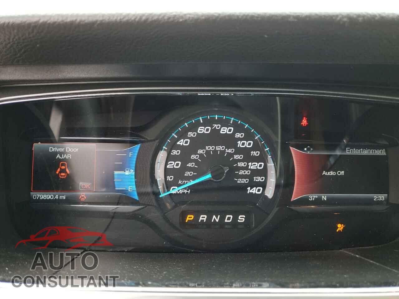 FORD TAURUS 2017 - 1FAHP2E88HG138841