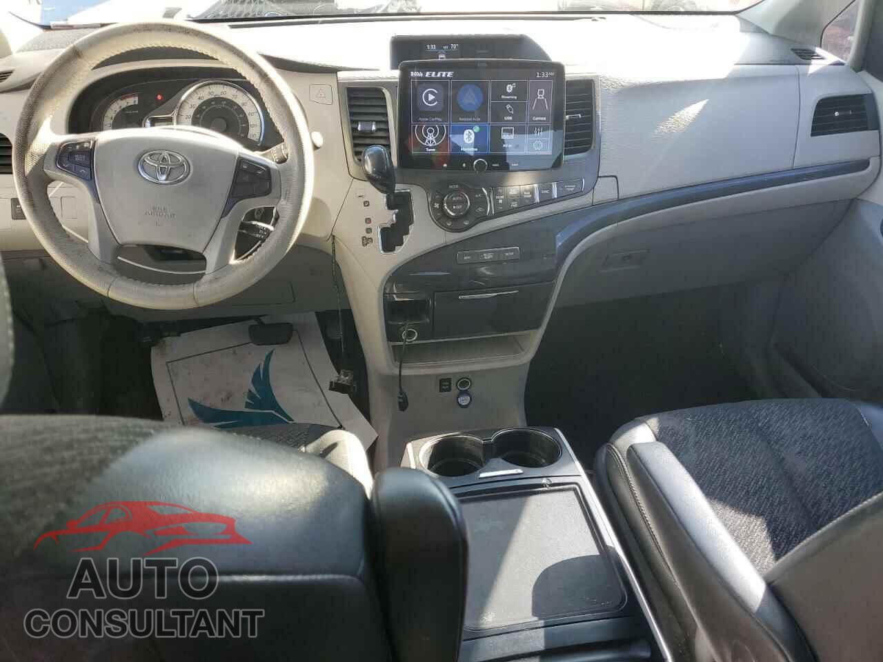 TOYOTA SIENNA 2013 - 5TDXK3DC2DS349727