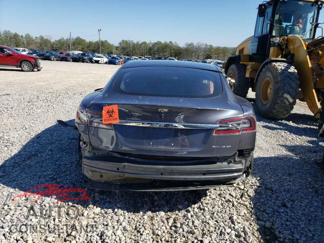 TESLA MODEL S 2020 - 5YJSA1E27LF413657