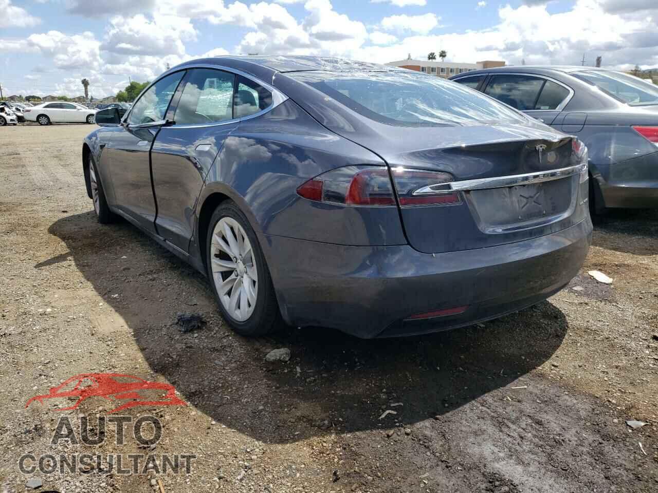 TESLA MODEL S 2019 - 5YJSA1E25KF348452