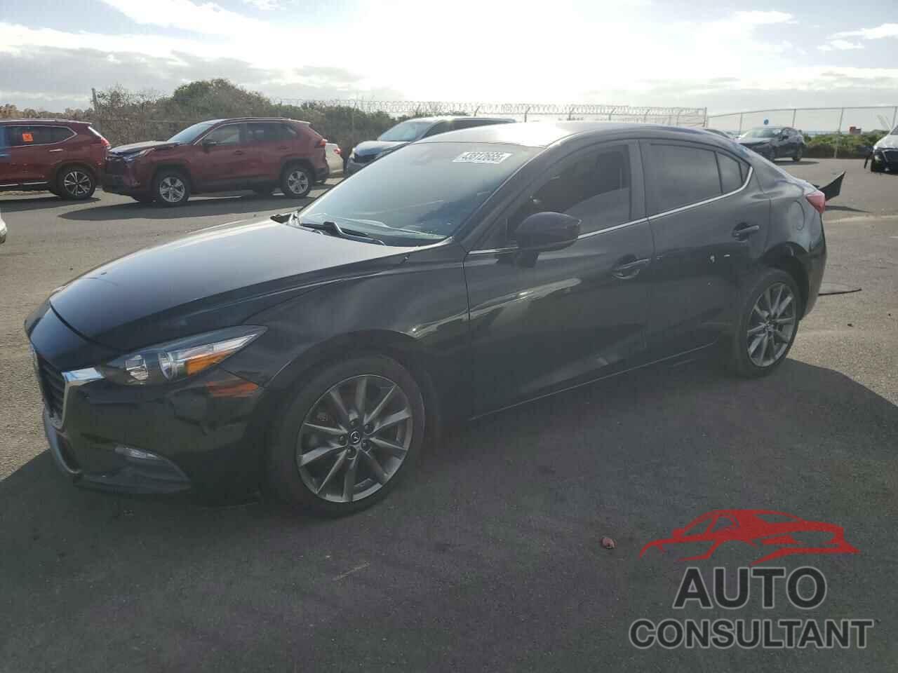 MAZDA 3 2018 - 3MZBN1V35JM206252